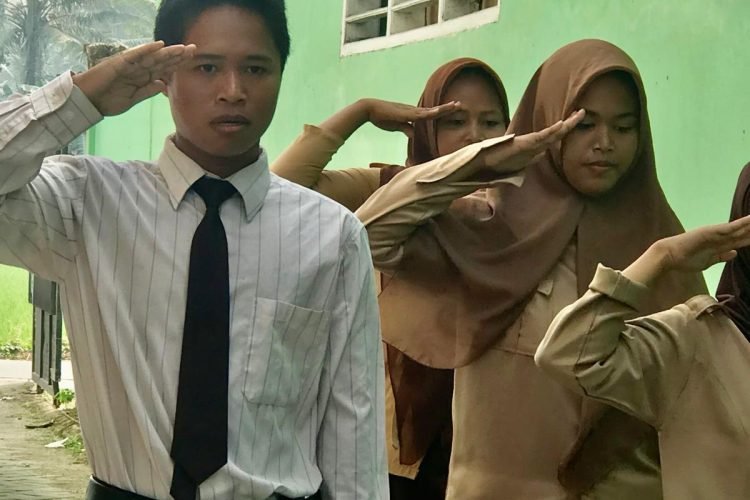Latihan Baris Berbaris Pondok Pesantren Sirojul Ulum